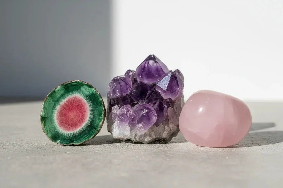 Guide Pierres Naturelles : Améthyste, Quartz Rose, Tourmaline | BySHELLDA - BySHELLDA