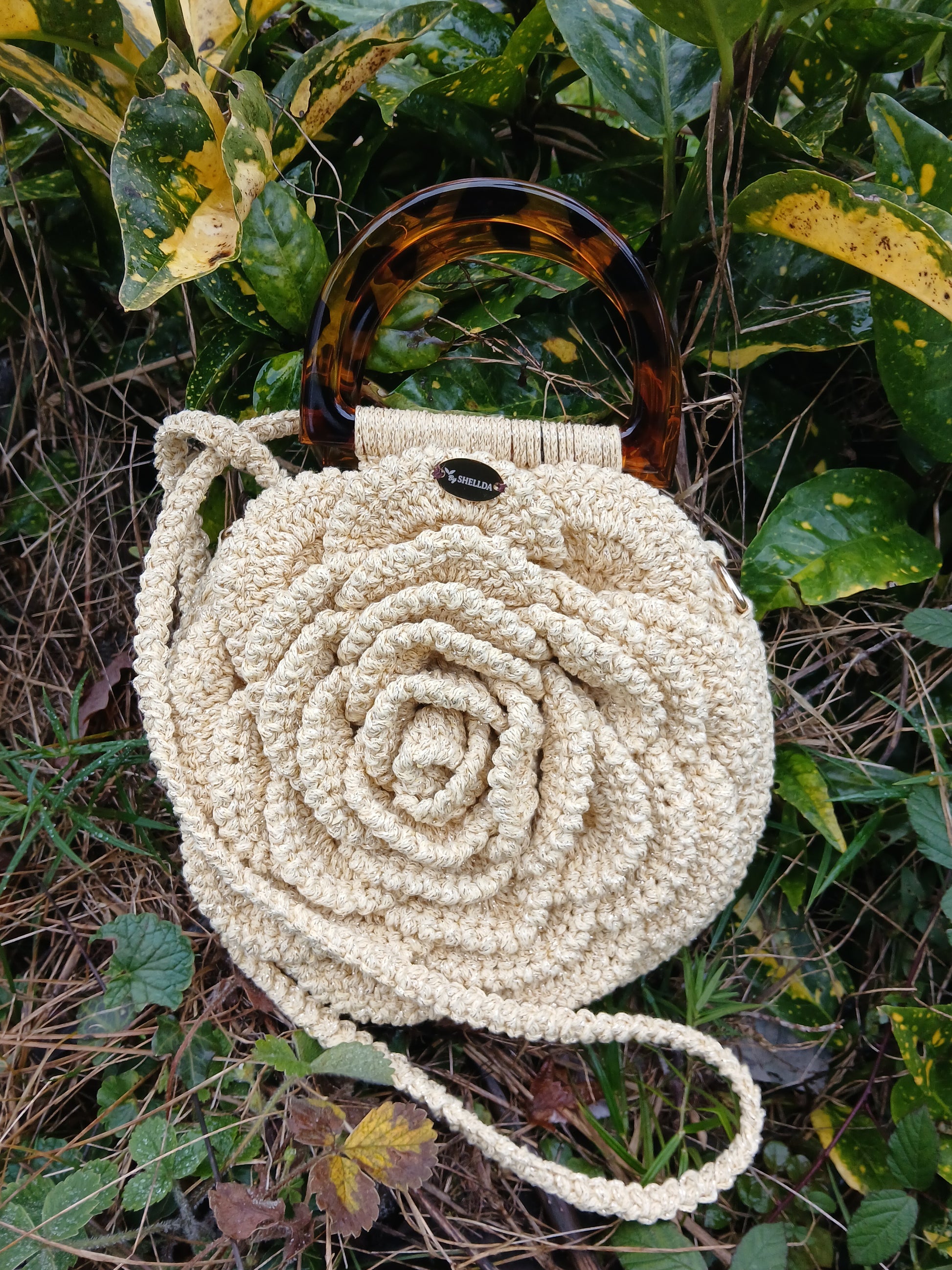 Sac de soirée Rosa Dorada moutarde au crochet fait main - forme florale