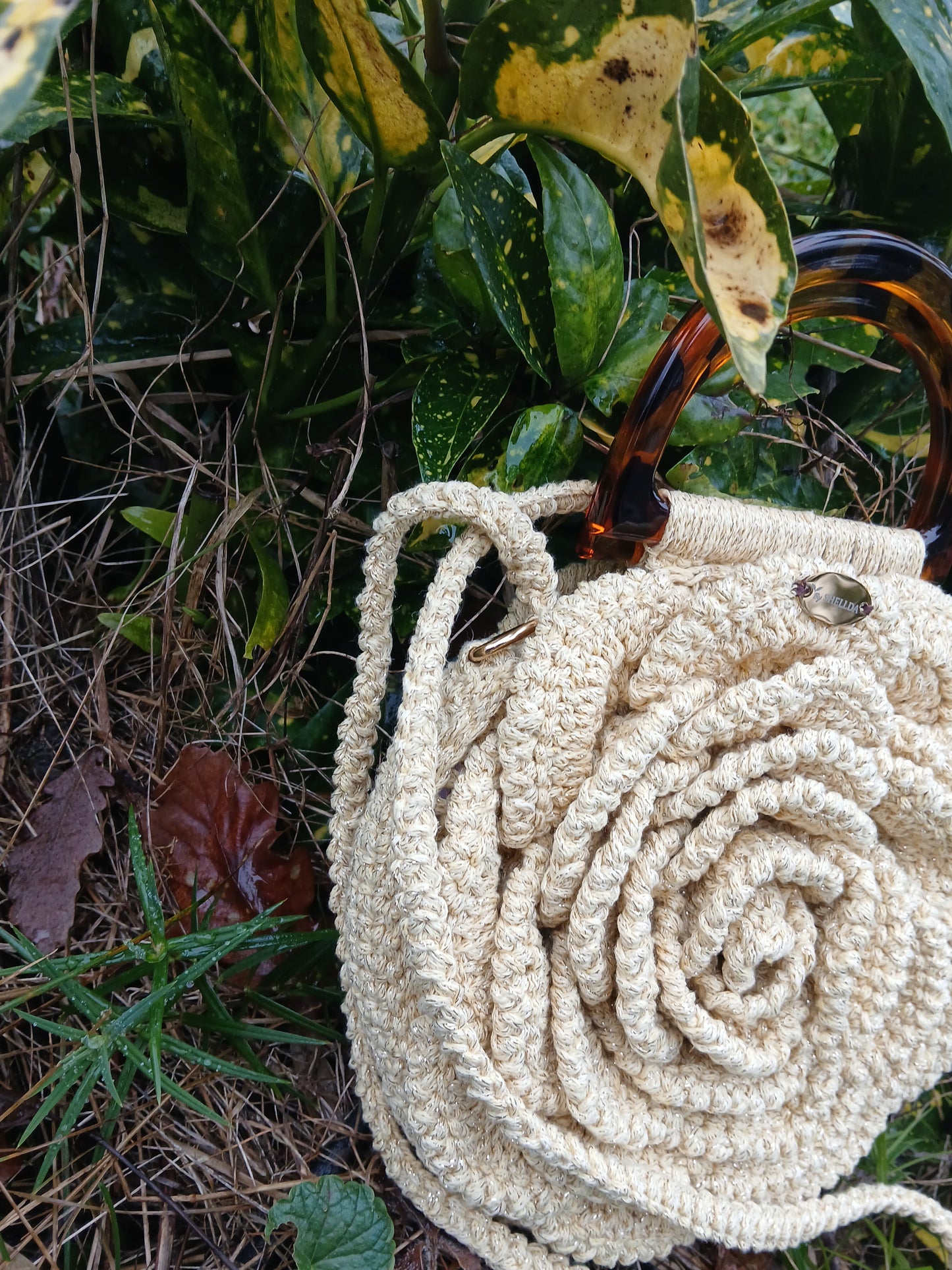 Sac de Soirée Rosa Dorada au Crochet Doré – Accessoire Unique BySHELLDA