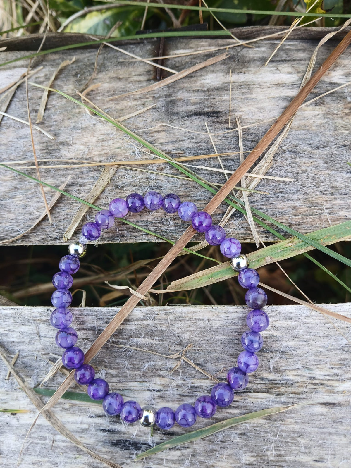 Bracelet artisanal en agate de dragon violet naturelle aux teintes violettes profondes avec séparateurs acier inoxydable - BySHELLDA