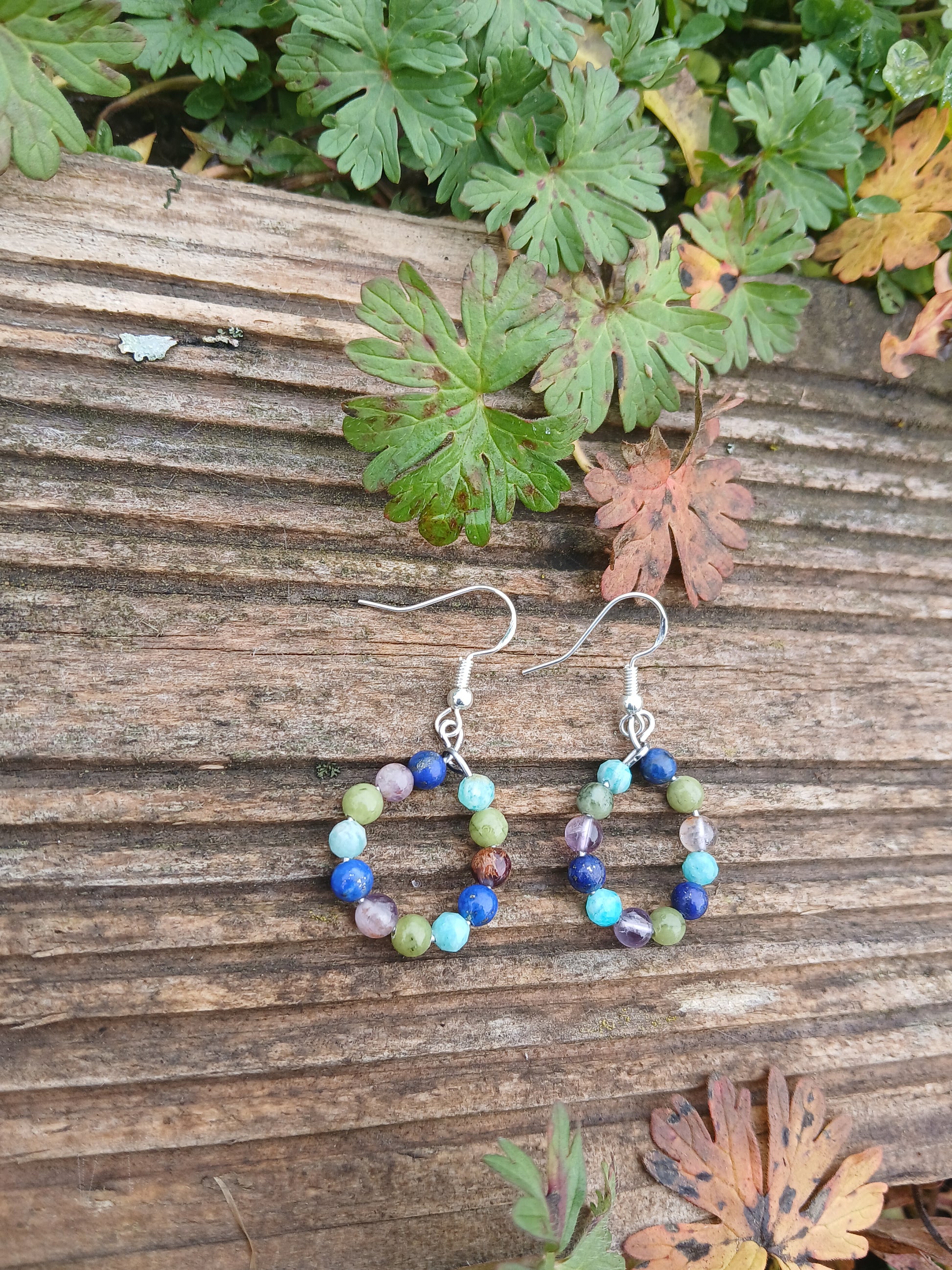 boucles d'oreilles créoles en pierre naturelle 