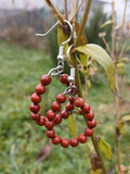 Boucles d’oreilles créoles en jaspe rouge naturel BySHELLDA, perles sur monture acier inoxydable 316L et crochets argent 925.