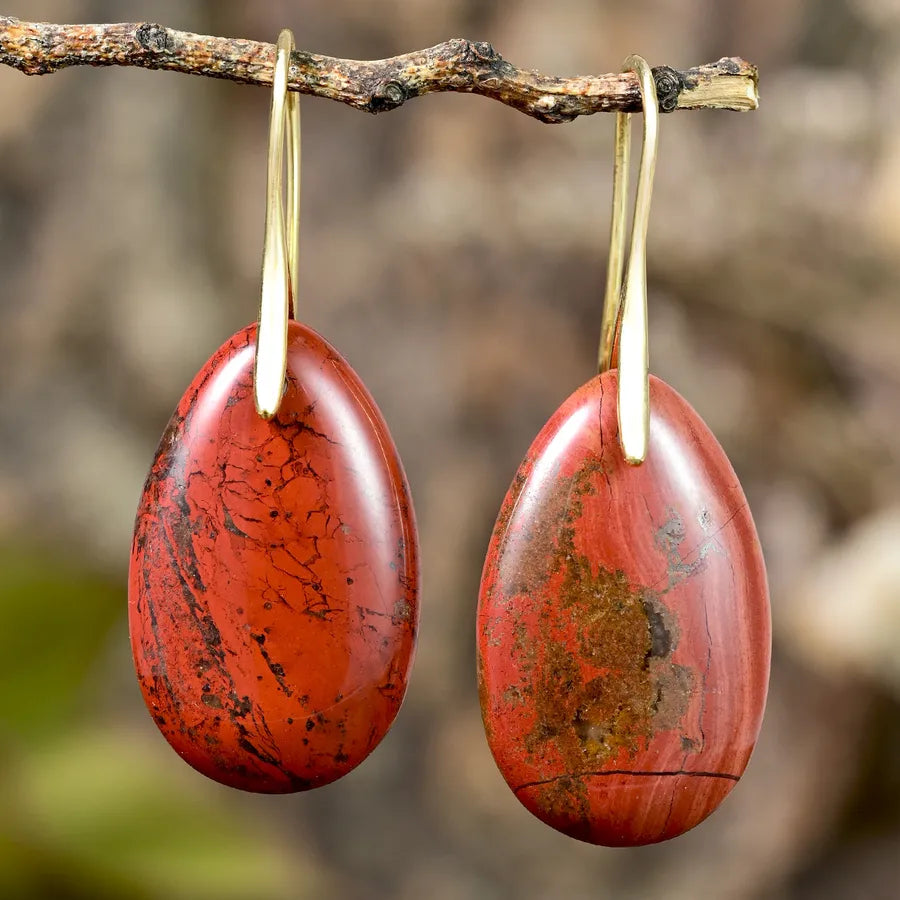 Boucles d’oreilles fantaisie rouges – finition dorée 18K – vue produit 1 – BySHELLDA